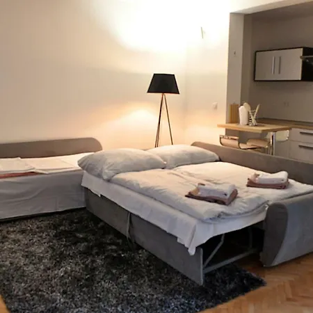 Apartman Dina *
