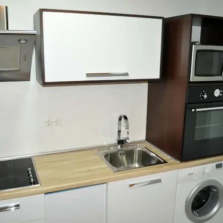 Apartman Dina *