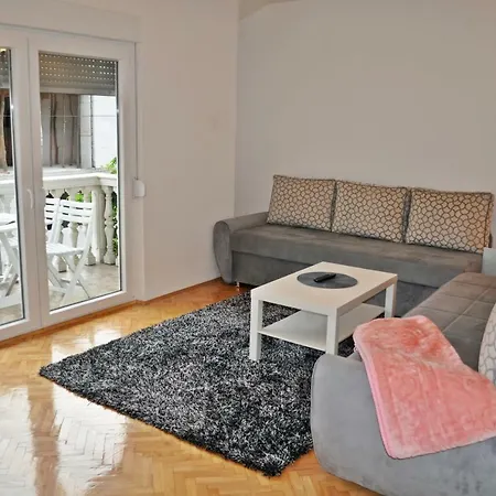 Apartman Dina Appartamento