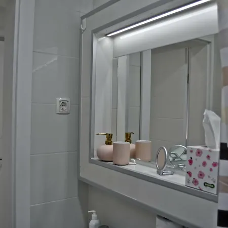 Apartman Dina *